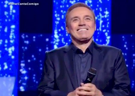 Apresentadora de televisão expõe Gugu Liberato: 'me deu o anel'