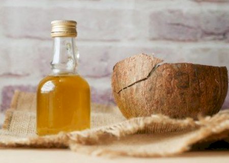 Suplementação alimentar com óleo de coco pode causar obesidade, diz estudo