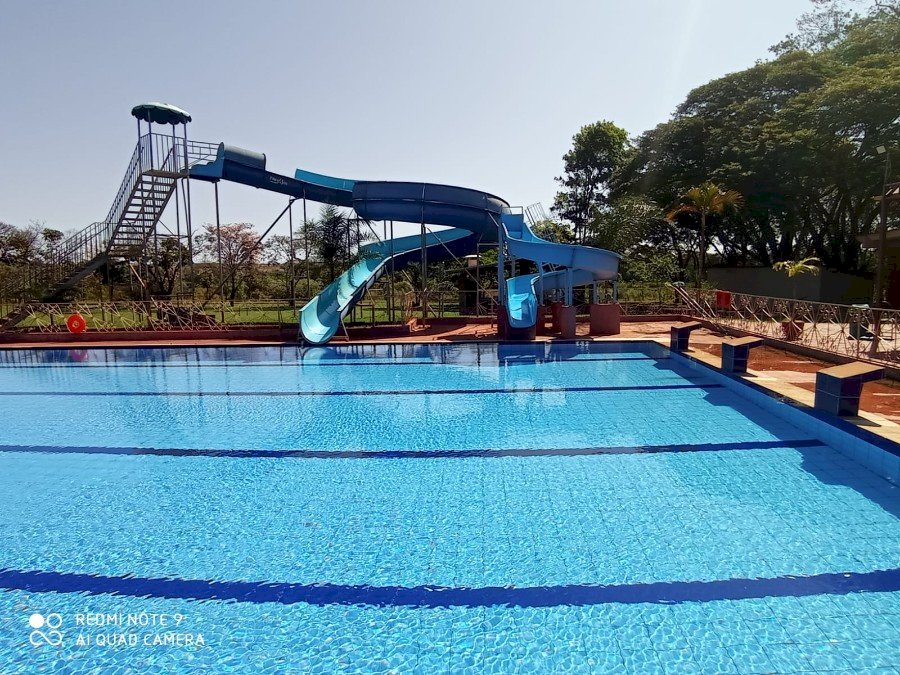 Confira 7 clubes em Goiânia para refrescar o calor