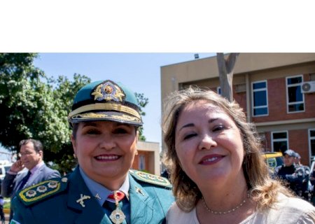 Educadora douradense é homenageada por Zé Teixeira