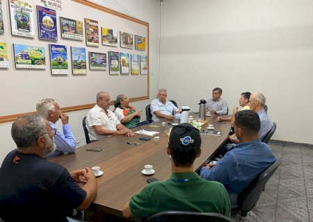 Produtores de Dourados conhecem boas práticas agrícolas e apícolas para safras futuras