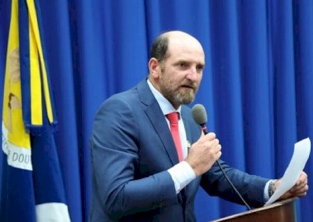 Em causa própria? Vereador propõe criar o 'Dia do Careca' em Dourados