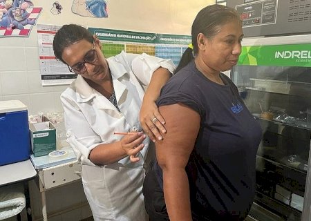 Mulheres são maioria nas quase 12 mil pessoas que já se vacinaram contra Dengue