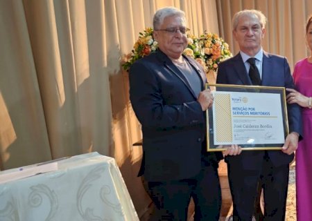 INTEGRANTE DO ROTARY CLUB DE ITAPORÃ RECEBE HOMENAGEM POR SERVIÇOS MERITÓRIOS DA FUNDAÇÃO ROTÁRIA DO ROTARY INTERNATIONAL