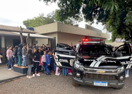 Dourados: Mais de 60 crianças participam de ação social da Polícia Civil