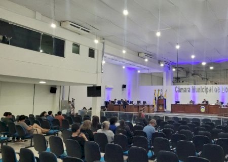 Aprovado projeto que autoriza modelo cívico-militar nas escolas municipais de Dourados