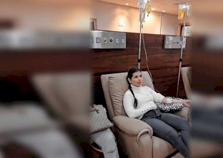 Professora descobre câncer no útero, mas não se deixa abalar: 'é preciso ter fé e continuar' (vídeo)