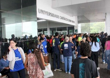 Professores destacam clareza e avaliam primeira prova do Enem como f&aacute;cil