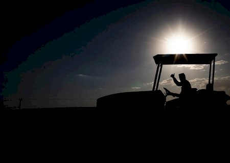 Resolução que permite o trânsito de máquinas agrícolas em rodovias é comemorada