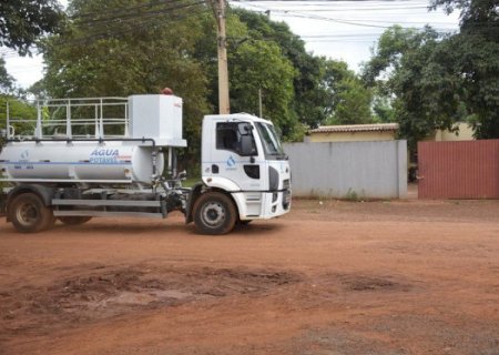 Indígenas reclamam da redução de caminhões-pipa para abastecer as aldeias