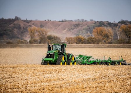 Saúde e longevidade do produtor passam pelas máquinas agrícolas autônomas, aposta John Deere