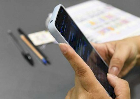 Celular com aluno na escola, só desligado, avisa Secretaria de Educação em MS