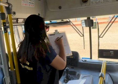 Frota do transporte público coletivo passa por vistoria em Dourados