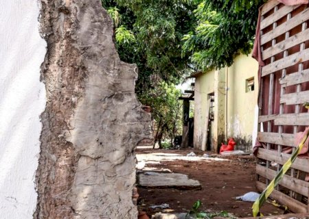 Homem é morto queimado e enterrado no quintal da própria casa em Campo Grande