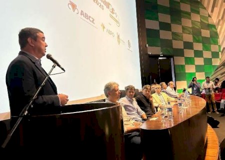 Mato Grosso do Sul vai mostrar sustentabilidade na pecu&aacute;ria, diz governador