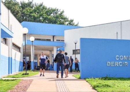 UFMS abre 50 vagas de estágio remunerado para diversos cursos