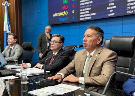 Gerson destaca talentos de Miranda em competição internacional de matemática