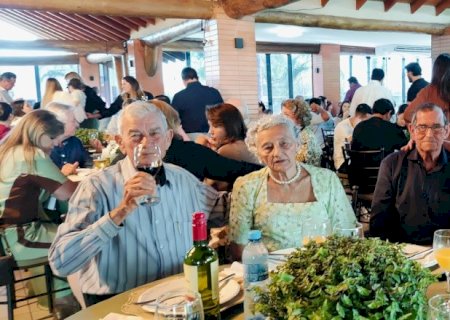 Veja vídeo e fotos – Dorival Balasso comemora 90 anos ao lado de gerações da família e amigos