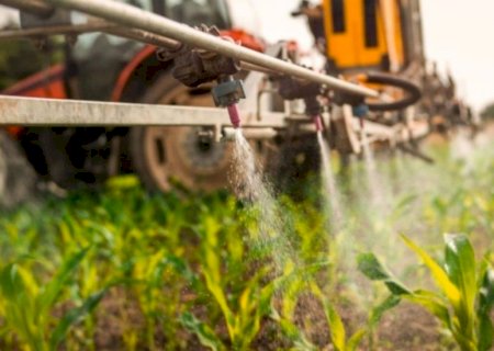 Adubação líquida no pasto: reforço pontual, mas sem milagres