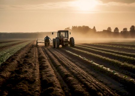 Vendas de tratores sobem 63,2% em um ano, revela Fenabrave
