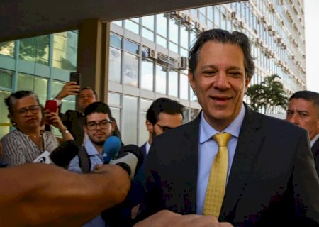 Apenas 4% das exportações serão afetadas por tarifaço e mais de 2% terão outro destino, diz Haddad