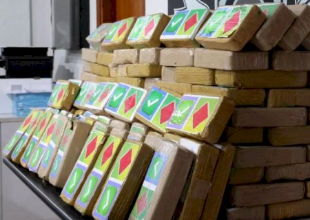 Homem é preso com R$ 12 milhões em drogas escondidos em cilindros de gás