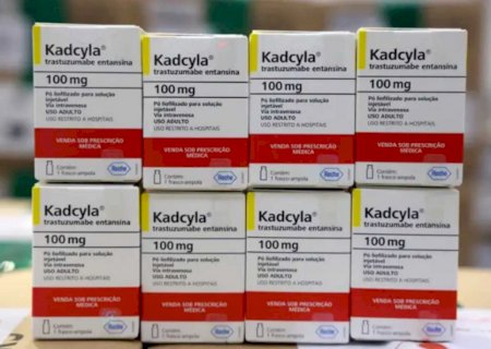 Ministério da Saúde recebe primeiro lote de medicamento inédito para tratamento do câncer de mama