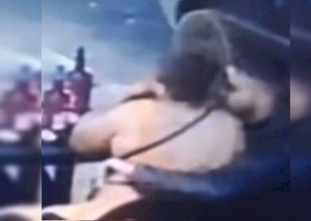 Mulher é vista 'de love' com namorado em bar antes de ser morta a pauladas