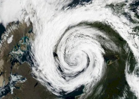 Ciclone provoca chuva e ventos fortes em três estados; veja a previsão do tempo