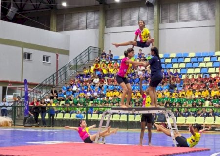 Abertura dos Jogos Escolares 2025 marca integração e valorização do esporte estudantil em Maracaju