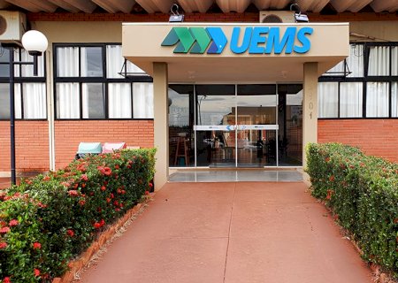 Com salário de até R$ 10 mil, UEMS abre inscrições para contratação de professor temporário em Maracaju