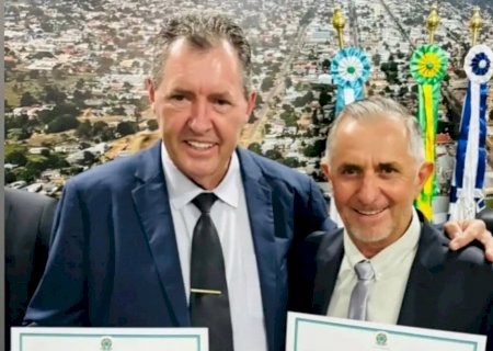 Novo prefeito de Paranhos faz exoneração em massa e nomeia 1º escalão