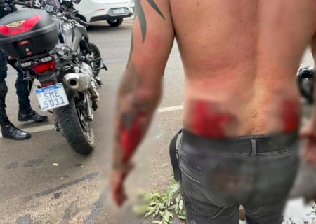 Mancha de óleo provoca queda e motociclista fica todo ralado em Três Lagoas