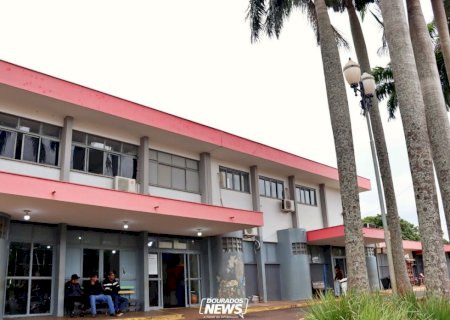 Idoso cai do telhado ao limpar caixa d'água e morre no HV