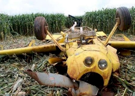 Piloto que morreu em queda de avi&atilde;o tentou fazer acrobacias, diz FAB