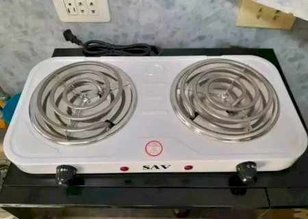 Mulher é internada após choque elétrico ao manusear fogão elétrico no Paraguai