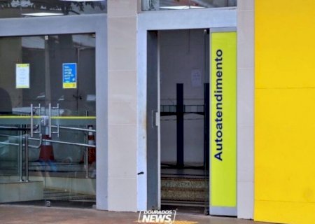 Dourados - Feriado na segunda-feira altera funcionamento do comércio e serviços; confira