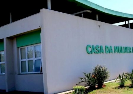 Arquiteto tenta beijar amiga à força em churrascaria e é levado para a delegacia