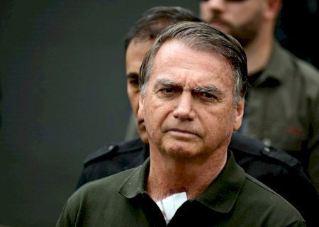 Bolsonaro deixa hospital e volta para prisão na PF após exames, diz Michelle
