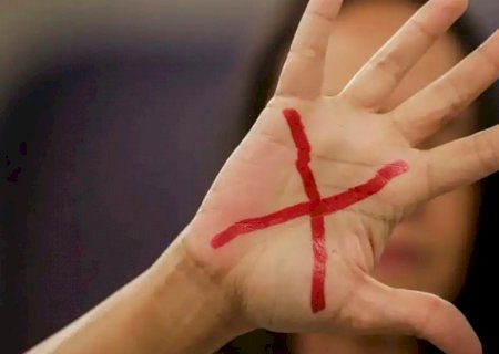 Mulher é agredida após tentar impedir marido de sair para praticar furtos