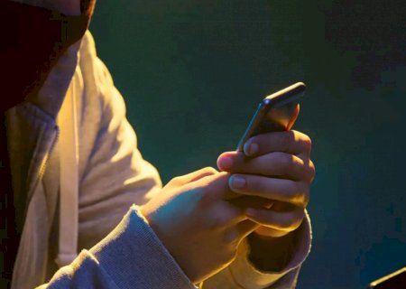 Levantamento identifica 173 vítimas de deepfakes sexuais em escolas
