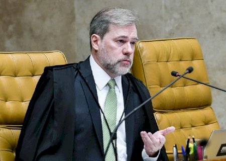 Toffoli se declara suspeito em ação sobre CPI do Banco Master