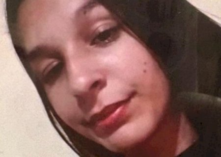 Adolescente é assassinada com 17 facadas dentro de casa