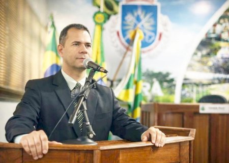 Itaporã - Vereador Lindomar apresenta projeto que regulamenta uso de patinetes e motos elétricas