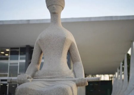 Juízes pedem adiamento de decisão que limitou penduricalhos