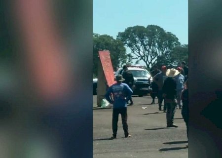 Grupo de 'sem terra' tenta invadir fazenda e 'leva corre' da PM no MS