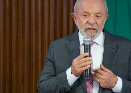 Lula diz que país não precisa de escola cívico-militar na educação