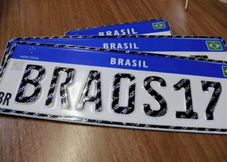 Nomes de cidades e estados podem voltar às placas de veículos; entenda