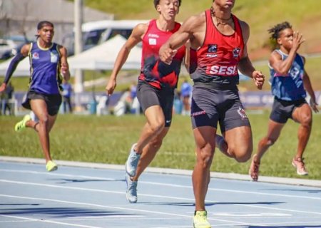 Erik Cardoso supera recorde nos 100 m, mas não tem marca homologada