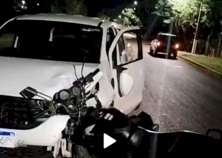 Acidente na Cohab durante feriado deixa entregador com ferimentos leves